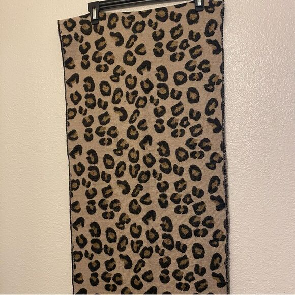 BP brown Animal cheetah leopard Print Scarf mid weight cozy fringe 17x80 - Picture 2 of 8